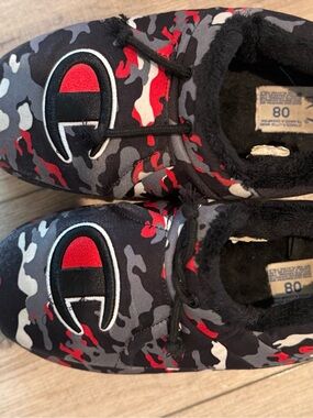 Champion womens  Red, Black & Gray Camo